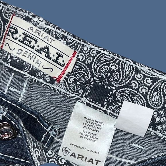 Ariat Medium Wash Bootcut Jeans Size 32x31 - Picture 2 of 5